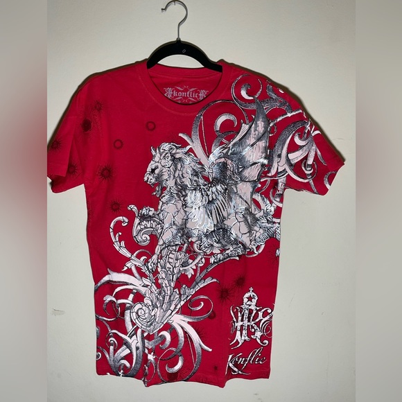 Sz S Sakkas Lion and Vines Metallic Silver Embossed Cotton Mens Fashion T-Shirt - Picture 3 of 5